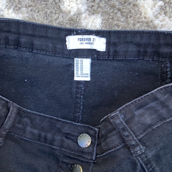 Forever 21 Black Denim Mini skirt size 29 medium Jean skirt - Picture 6 of 10